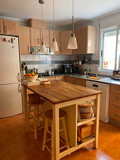 Casas en venta y pisos alquiler - 2