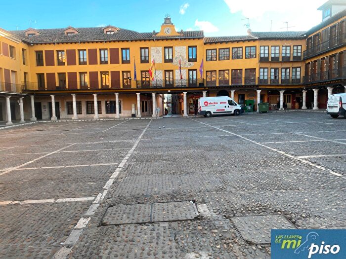 Piso en venta en Tordesillas, Valladolid de 4 habitaciones