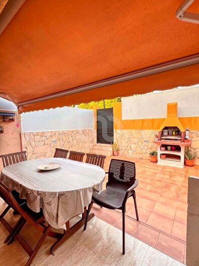 Casa en venta en Ses Figueretes Platja den Bossa Cas Serres, Eivissa de 3 habitaciones