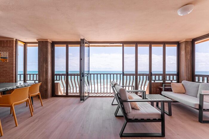 Piso en alquiler en Heliópolis, Benicasim Benicàssim de 4 habitaciones