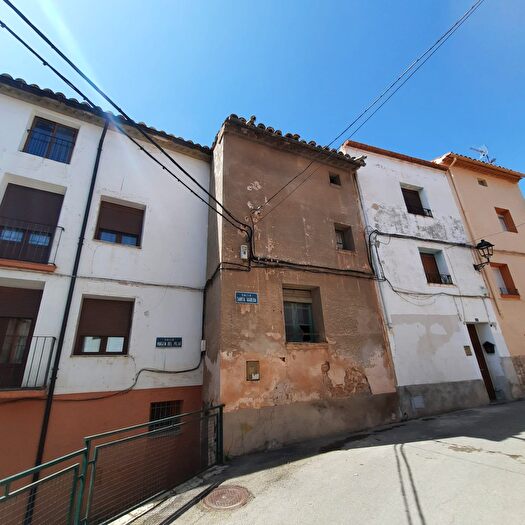 Casa en venta en Calanda, Teruel de 1 habitacion