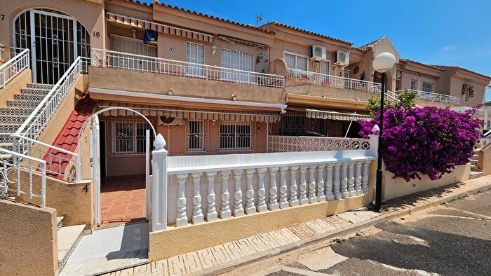 Casas en venta y pisos alquiler - 1