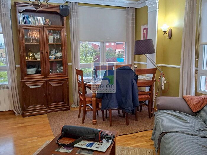 Casas en venta y pisos alquiler - 3