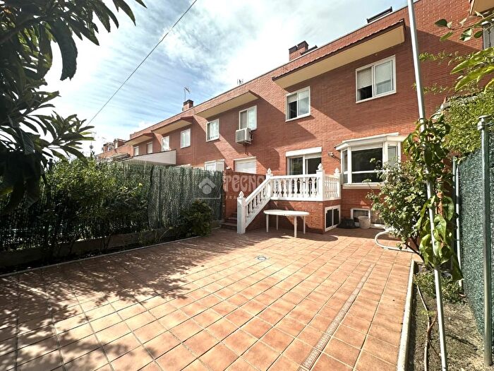 Casas en venta y pisos alquiler - 1