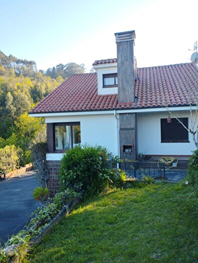 Casa en venta en Tazones Argüero, Villaviciosa de 5 habitaciones