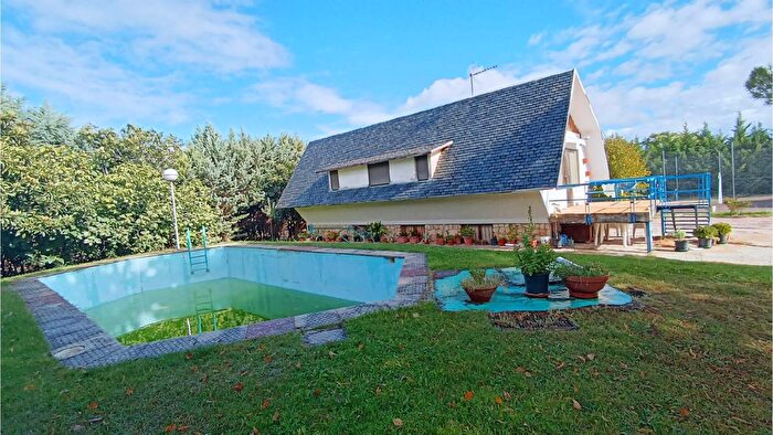 Casas en venta y pisos alquiler - 1