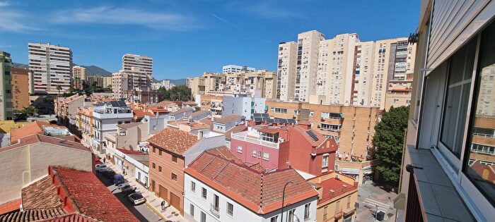 Piso en venta en Cruz de Humilladero, La Unión Cruz de Humilladero Los Tilos de 3 habitaciones