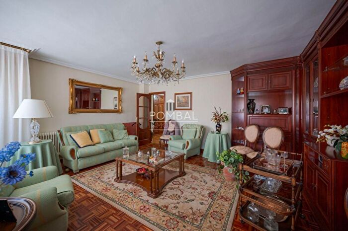 Casas en venta y pisos alquiler - 1