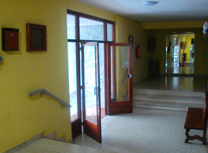 Casas en venta y pisos alquiler - 2