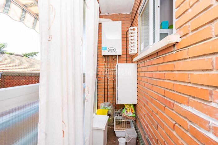 Casas en venta y pisos alquiler - 2