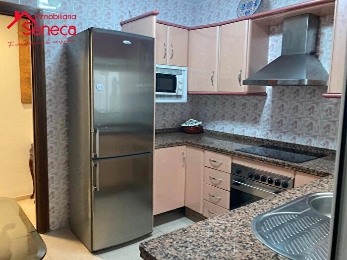 Casas en venta y pisos alquiler - 2