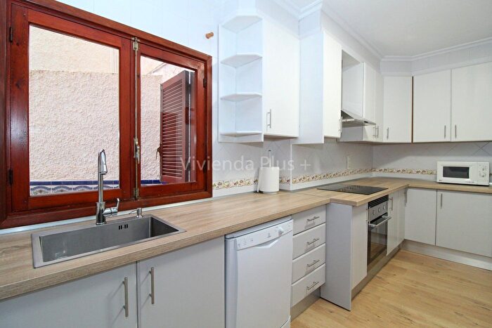 Casas en venta y pisos alquiler - 2