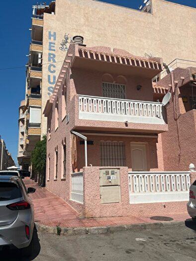 Casas en venta y pisos alquiler - 1