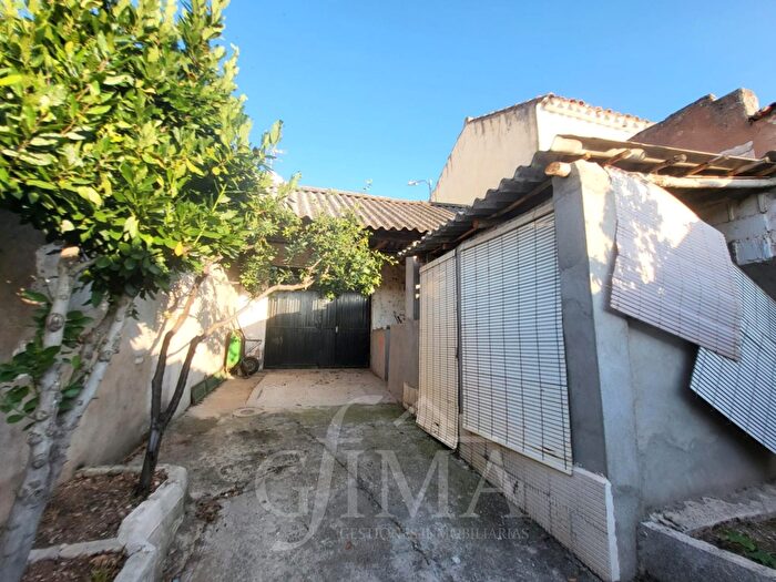 Casas en venta y pisos alquiler - 1