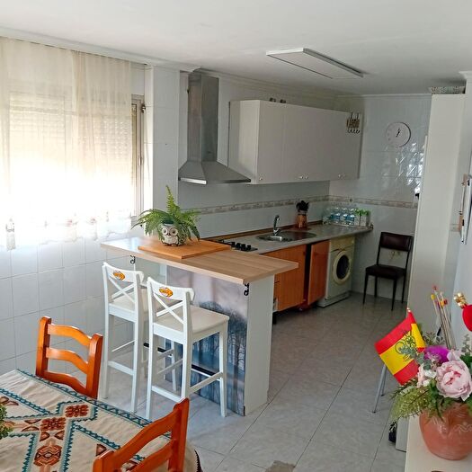 Casas en venta y pisos alquiler - 1
