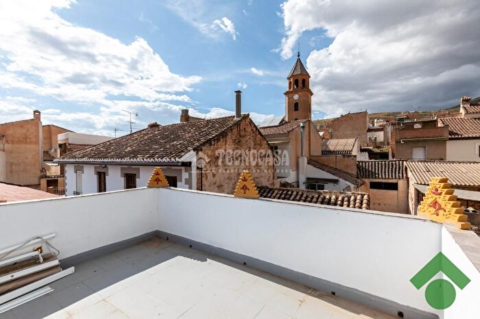 Casas en venta y pisos alquiler - 1