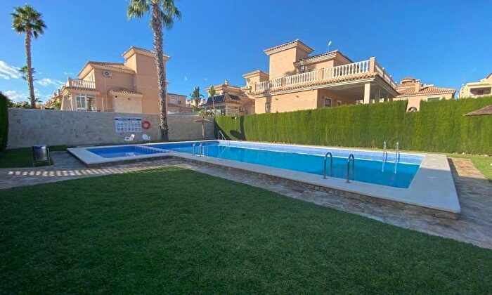Casas en venta y pisos alquiler - 2