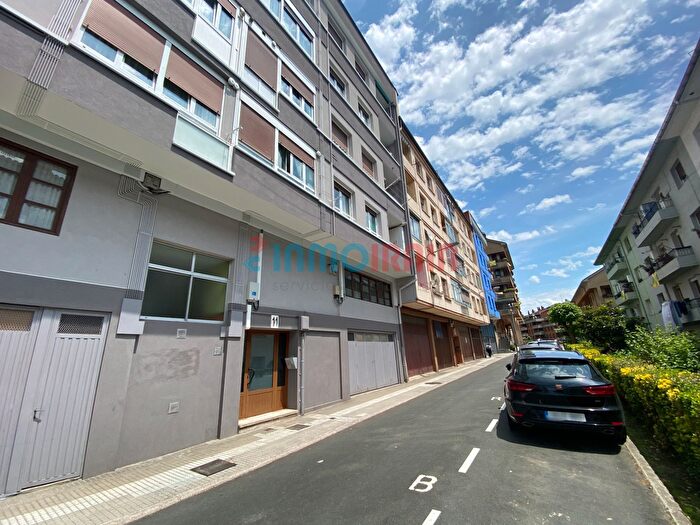 Casas en venta y pisos alquiler - 1