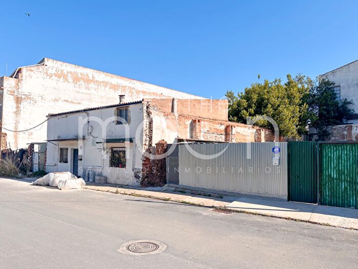 Casas en venta y pisos alquiler - 1