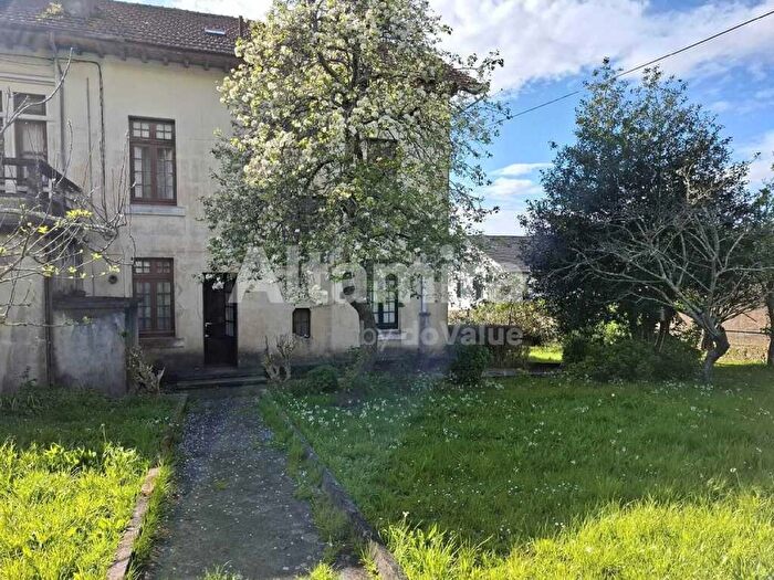 Casas en venta y pisos alquiler - 3