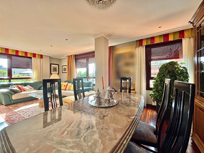 Casas en venta y pisos alquiler - 3