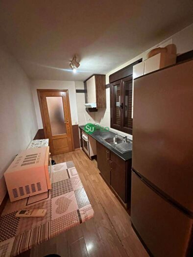 Casas en venta y pisos alquiler - 3