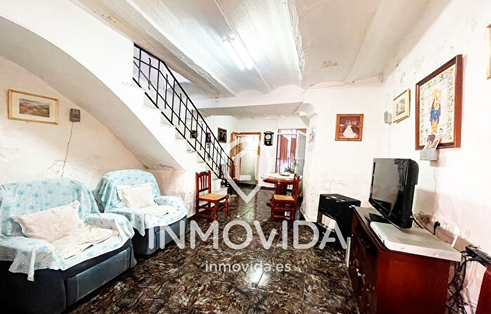 Casas en venta y pisos alquiler - 1