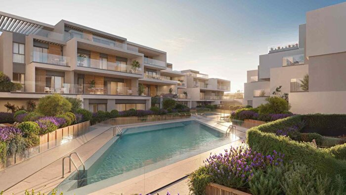Piso en venta en Nueva Andalucía, Nueva Andalucía centro de 4 habitaciones