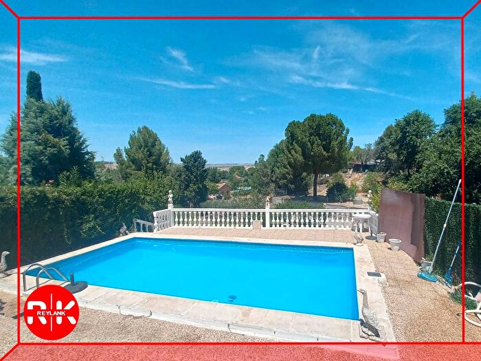 Casa en venta en Illana, Guadalajara de 4 habitaciones