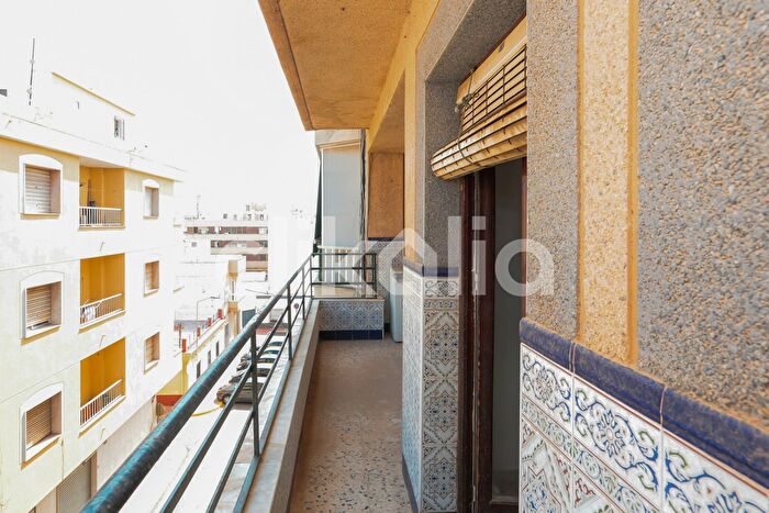 Casas en venta y pisos alquiler - 2
