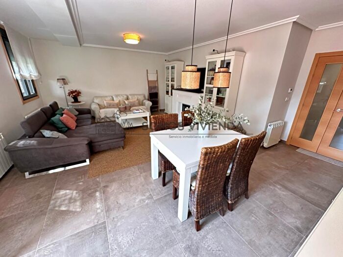 Casas en venta y pisos alquiler - 2