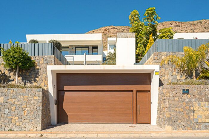 Casa en venta en Golf Bahía, Finestrat de 5 habitaciones