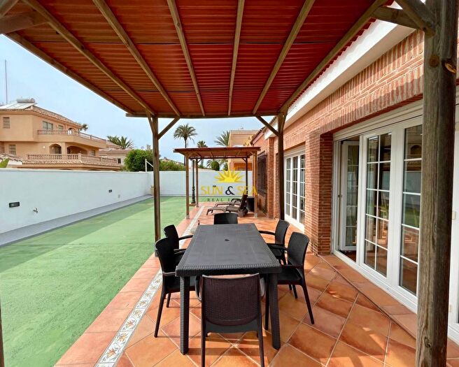 Casas en venta y pisos alquiler - 2