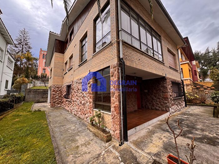 Casas en venta y pisos alquiler - 1