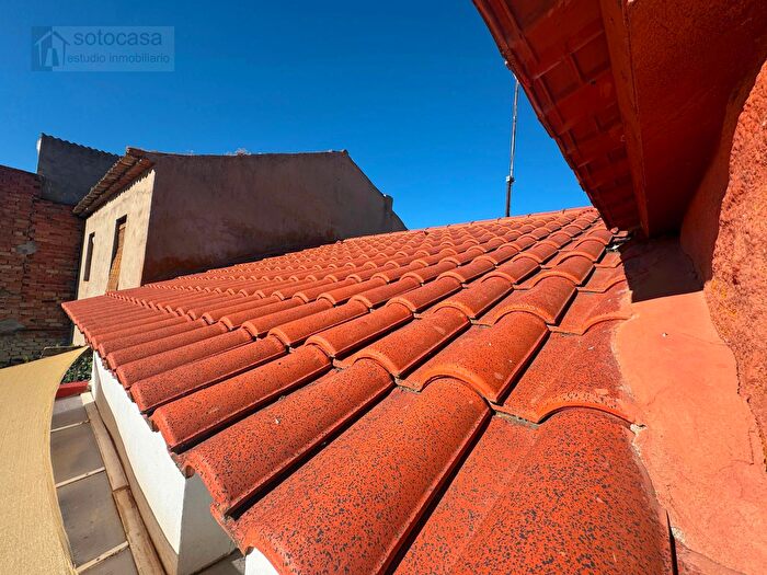 Casas en venta y pisos alquiler - 3