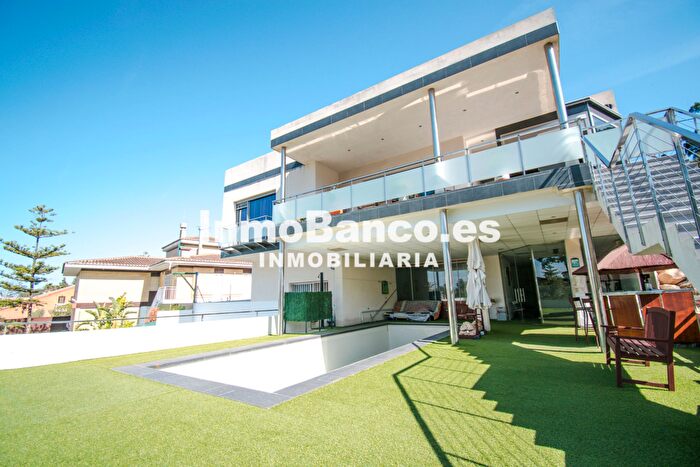 Casas en venta y pisos alquiler - 1