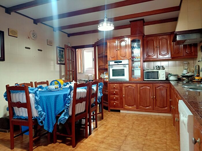 Casas en venta y pisos alquiler - 2