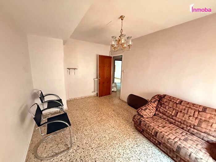 Casas en venta y pisos alquiler - 3