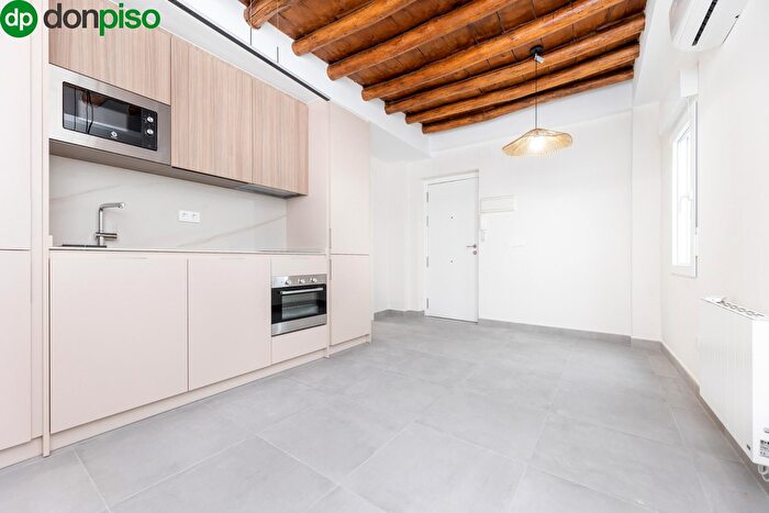 Casas en venta y pisos alquiler - 2
