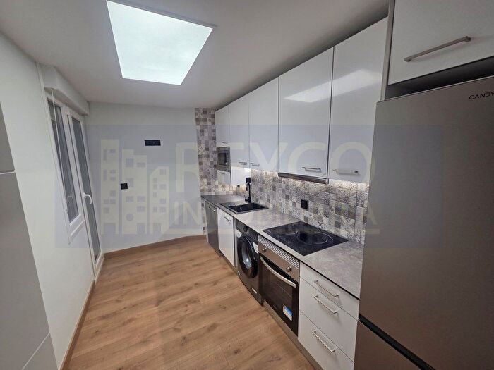Casas en venta y pisos alquiler - 2