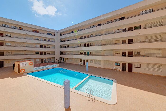 Piso en venta en Playa del Cura, Antonio Machado de 3 habitaciones