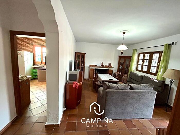 Casas en venta y pisos alquiler - 3