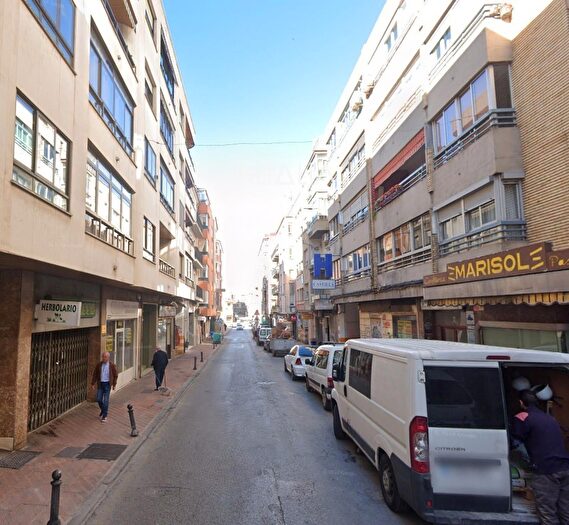 Casas en venta y pisos alquiler - 1