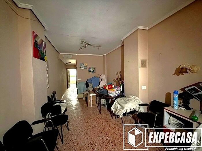 Casas en venta y pisos alquiler - 1