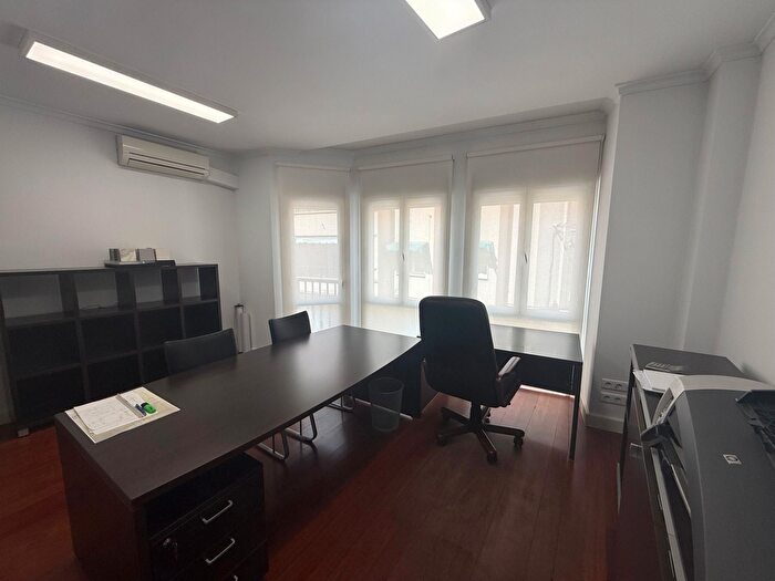 Casas en venta y pisos alquiler - 2