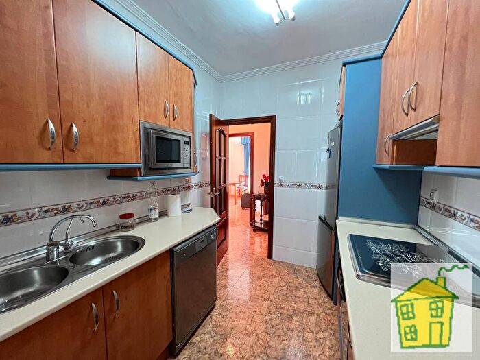 Casas en venta y pisos alquiler - 2