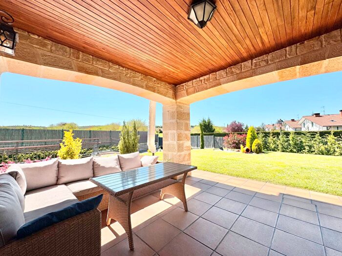 Casas en venta y pisos alquiler - 3