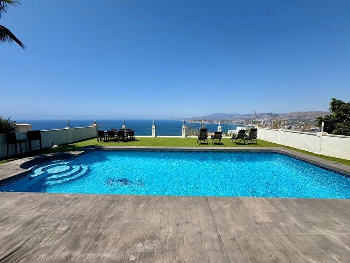Casa en venta en Rincón de Loix, Sierra Helada de 5 habitaciones