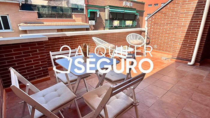 Piso en alquiler en Ciudad Lineal, Pueblo Nuevo de 1 habitacion
