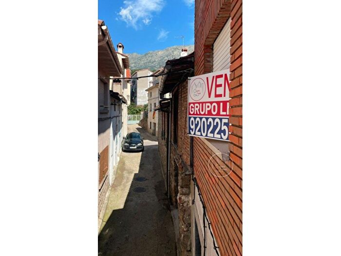 Casas en venta y pisos alquiler - 2